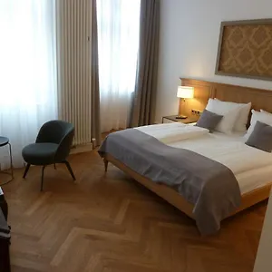 Lindenufer 3*, Berlin Niemcy