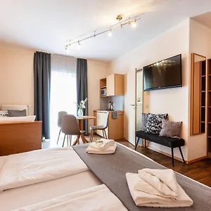 Gaestehaus Zehmerhof Bei Erding بيت ضيافة